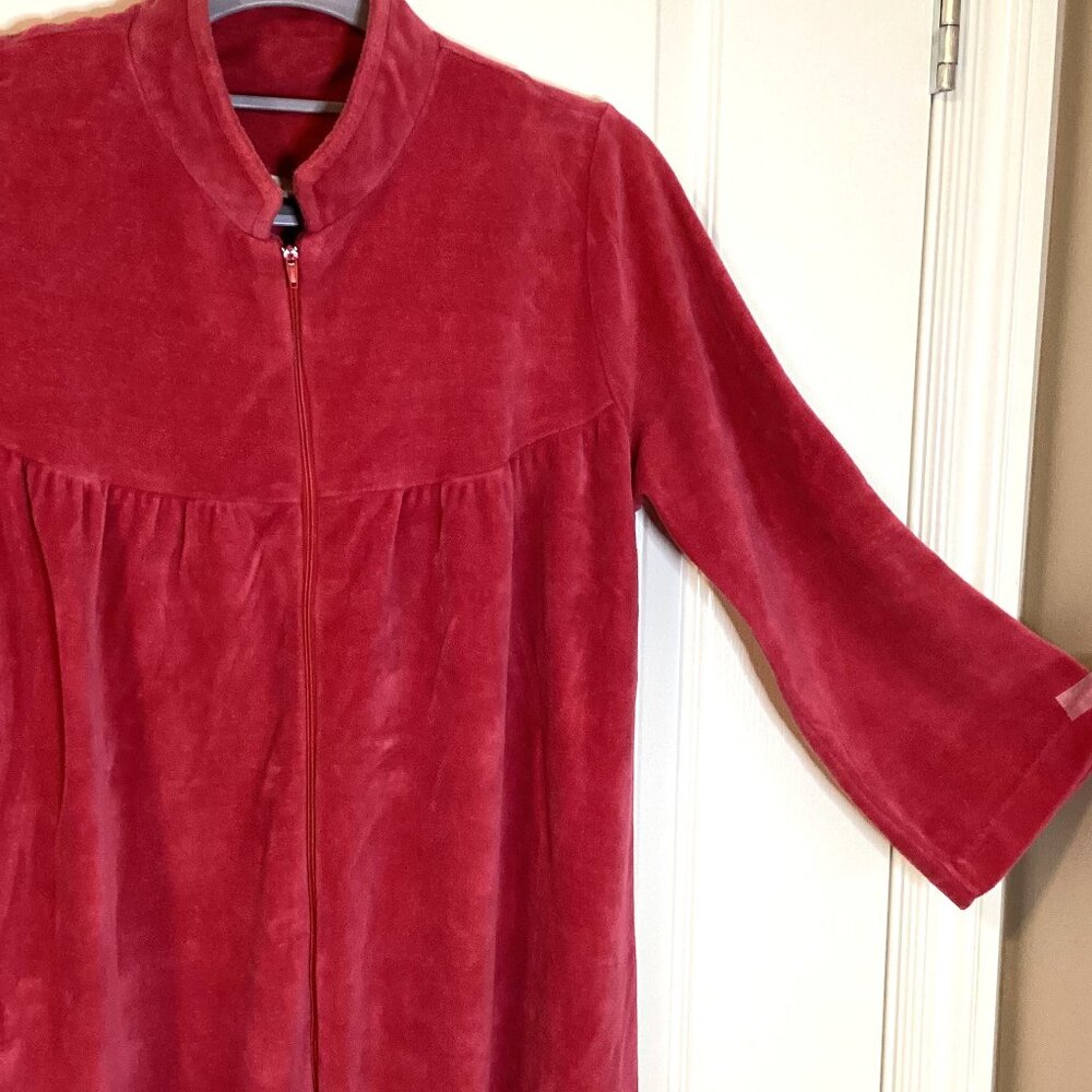 Vintage Tricot Majestic Women's Velour Housecoat Bathrobe Size SP Pink Robe